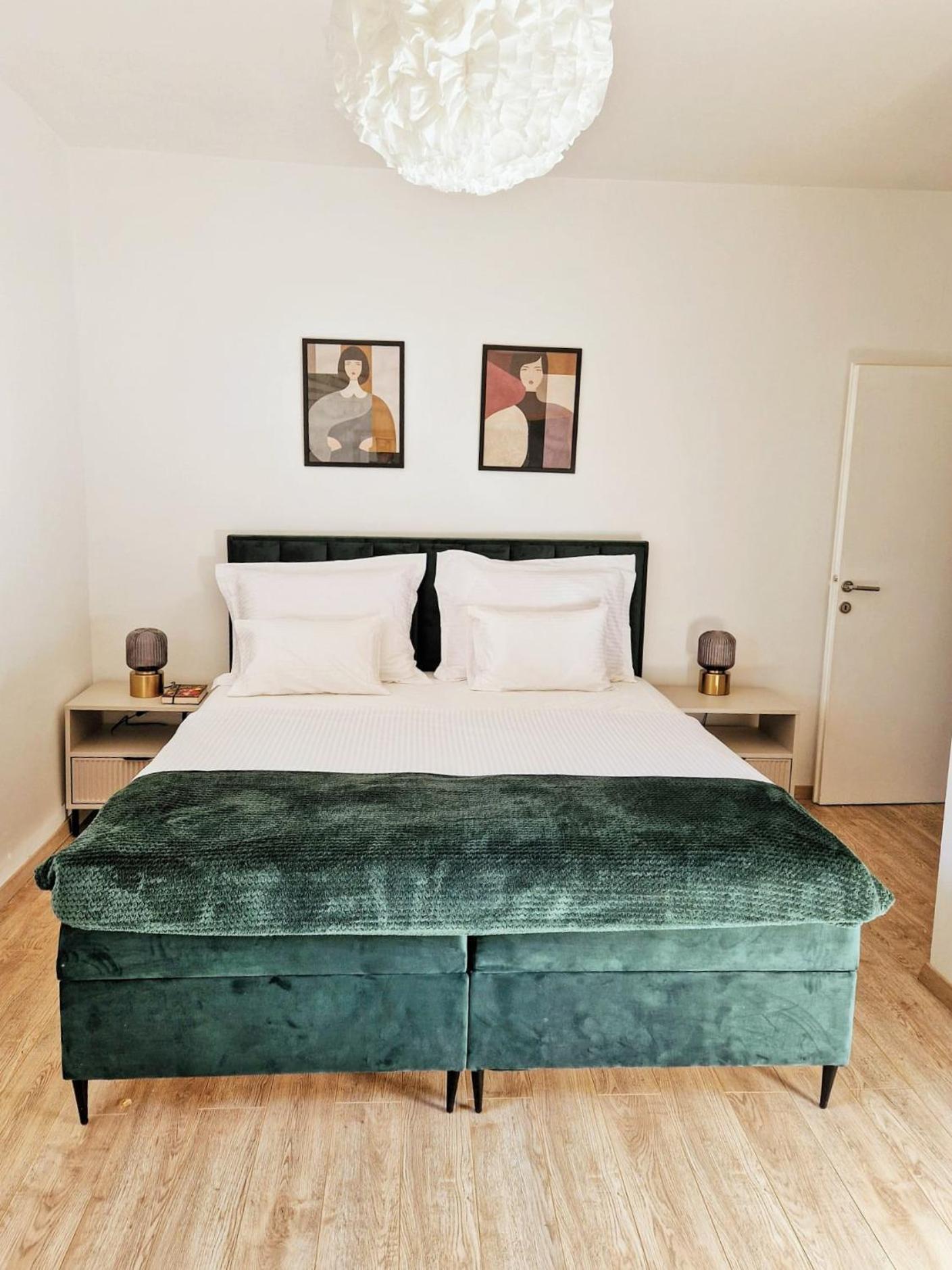 Blue Promenade Apartments Дубровник Екстериор снимка