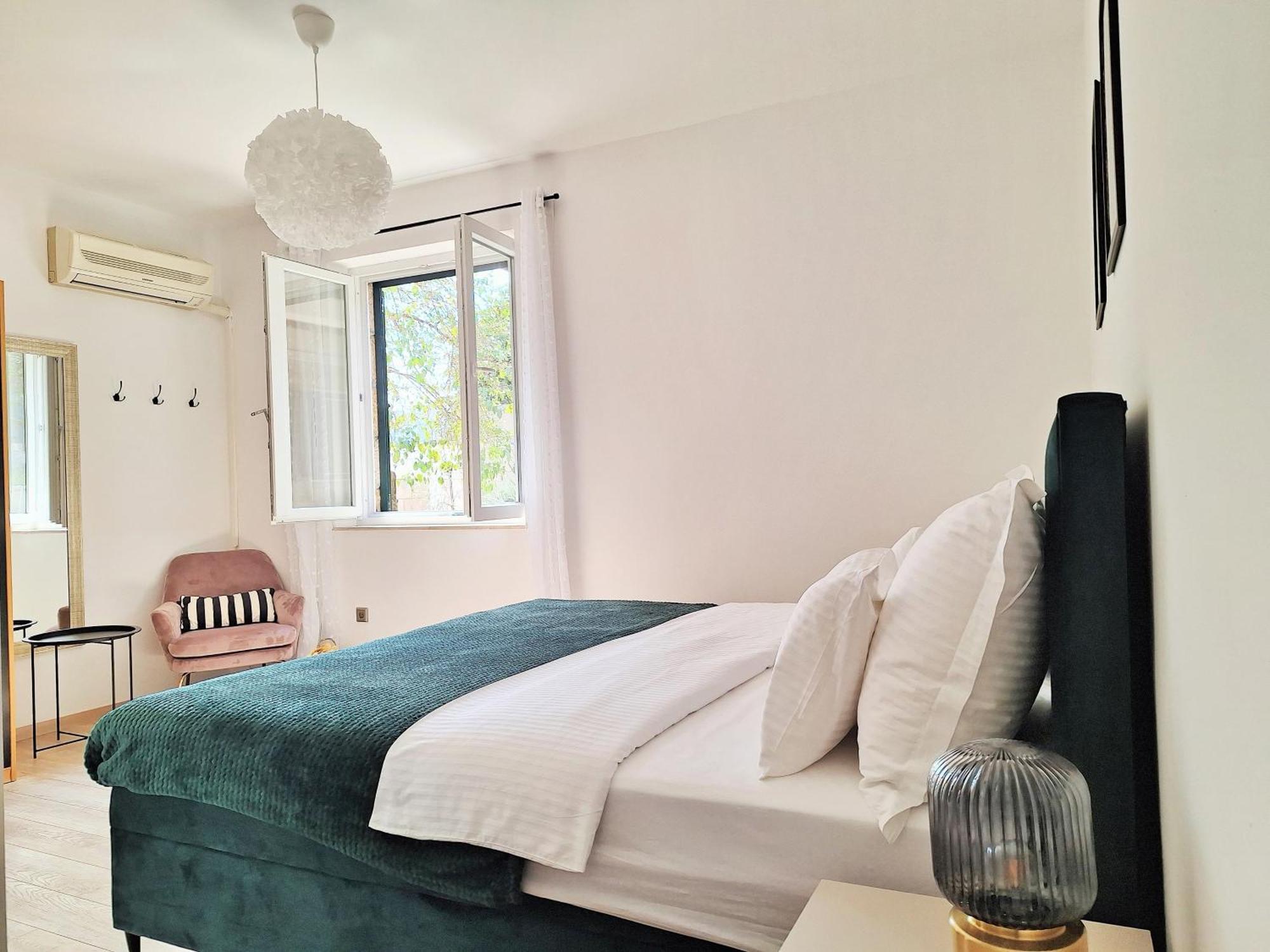 Blue Promenade Apartments Дубровник Екстериор снимка